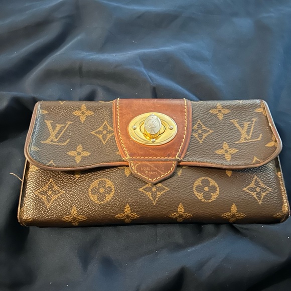 COPY - Authentic Louis Vuitton wallet - Picture 8 of 9